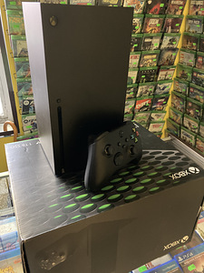 Xbox Series X (1 фото из 2)