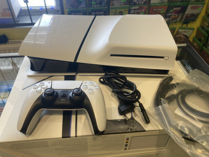 Sony Playstation 5 slim 1tb с дисководом (2 фото из 2)