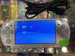 PSP-2000 (1 foto / 3)