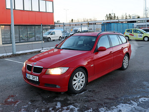 BMW 318 105kW (1 foto / 10)