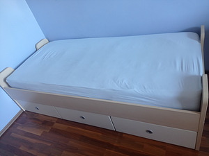 Ära anda Lastevoodi+ raamaturiiul (4 foto / 4)