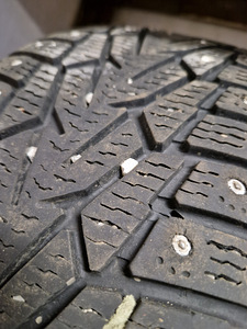 Nokian hakkapeliita7 205/55R16 (3 foto / 5)