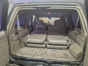 Nissan Patrol (14 foto / 15)