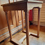 Стол и шкаф в одном стиле (фото #4)