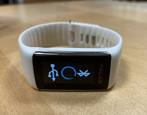 POLAR A360 VALGE (1 foto / 2)