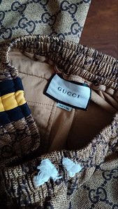 Gucci meeste dressipüksid triipudega, suurepärases seisukorr (2 foto / 10)
