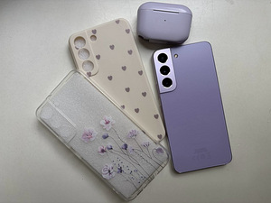 Samsung Galaxy S22 (1 фото из 5)