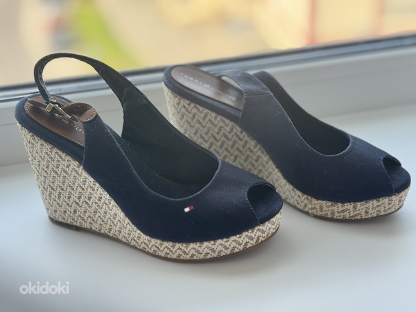 Tommy Hilfiger sandaalid