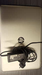 HP Pavilion 17 (5 foto / 6)