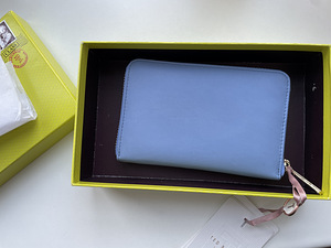 ABSOLUUTSELT UUS rahakott Ted Baker karpis lipikuga (4 foto / 7)