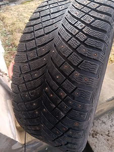255 50 20 Michelin X-Ice North 4