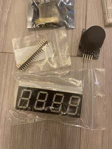 Raspberry PI komponendid, juhtmed jms lisavidinad (2 foto / 9)