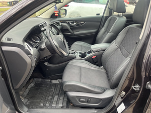 Nissan Qashqai Tekna 1.6 120kW (10 foto / 11)