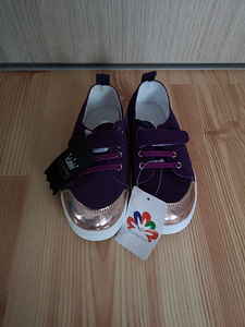Uued seemisnahast kingad s. 29 (2 foto / 3)
