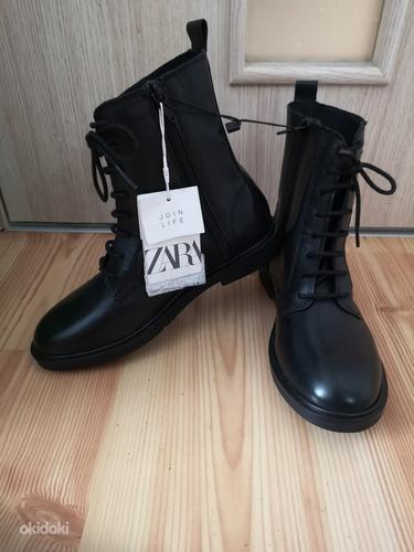 Новые кожаные Zara в/о сапоги р. 34 (фото #1)
