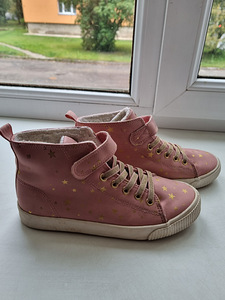 H&M soojad ketsid s.33 (2 foto / 3)