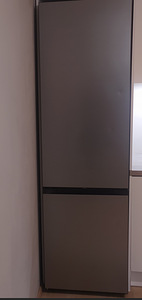 Холодильник Samsung (2 фото из 6)