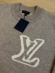 Louis Vuitton Sweather (3 foto / 6)