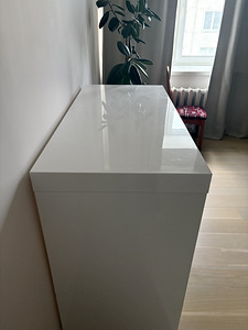 Beautiful stylish table (bar table) in perfect condition (2 foto / 5)