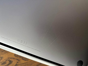 Macbook pro 2017 (7 foto / 7)