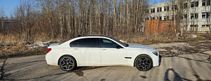 BMW 730LD LONG M-Sportpakett (3 фото из 12)