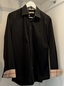 Vintage Burberry shirt | Size M | Black (1 foto / 7)