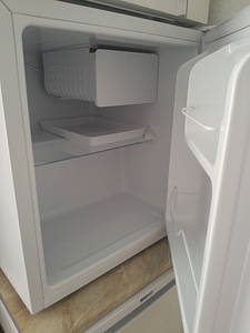 Новый компактный холодильник Gorenje 45L (1 фото из 2)