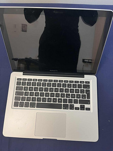 Macbook pro 13 Early 2011 (1 foto / 3)