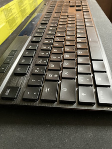 Corsair K100 AIR RGB Wireless (2 foto / 3)