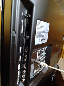 Teler 40"(102cm) Samsung LE40C659M1W (3 foto / 5)