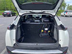Peugeot 2008 1.2 (2020 г.) (9 фото из 9)