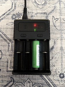 Nitecore laadija (5 foto / 7)