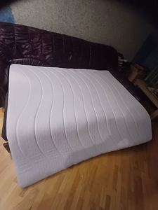Наматрасник / Madratsikate / Mattress cover (2 фото из 2)