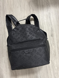 Louis Vuitton portfell (1 foto / 3)
