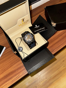 Hublot (3 фото из 5)
