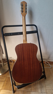 Fender Tim Armstrong Hellcat elektroakustiline kitarr (4 foto / 7)