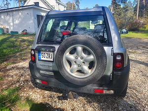 Landrover Freelander (2 фото из 5)
