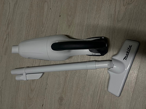 Makita DCL 180 Автопылесос