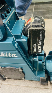 Радио Makita DMR 107 +Аккумулятор Makita 5 Ah (3 фото из 5)