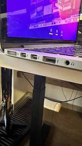 MacBook Pro 13 2015 (2 foto / 6)