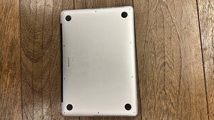 MacBook Pro 13 2015 (4 foto / 6)