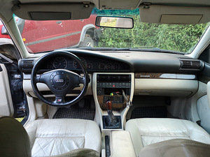 Audi A6 2.8 142kw quattro (7 foto / 10)