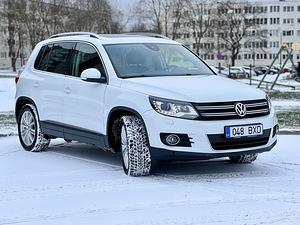Volkswagen Tiguan Highline (2 foto / 15)