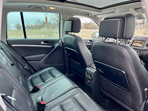 Volkswagen Tiguan Highline Sport (13 foto / 15)