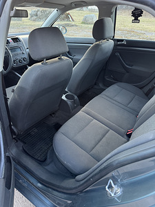 Volkswagen Jetta 1.6 75kw (5 foto / 6)