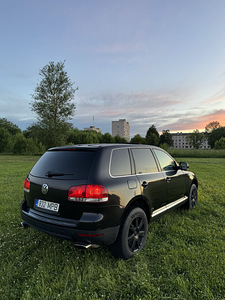 VOLKSWAGEN TOUAREG 3.0 165kw (4 foto / 14)