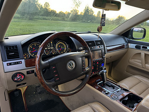 VOLKSWAGEN TOUAREG 3.0 165kw (7 foto / 14)
