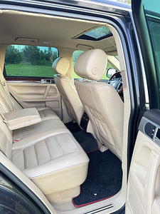 VOLKSWAGEN TOUAREG 3.0 165kw (10 foto / 14)