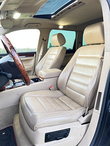 VOLKSWAGEN TOUAREG 3.0 165kw (12 foto / 14)