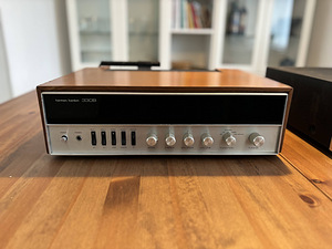 Harman Kardon 330B AM/FM Stereo Solid State Receiver (2 foto / 8)